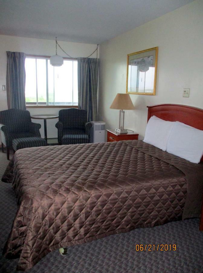 Tidal Bore Inn Truro Room photo